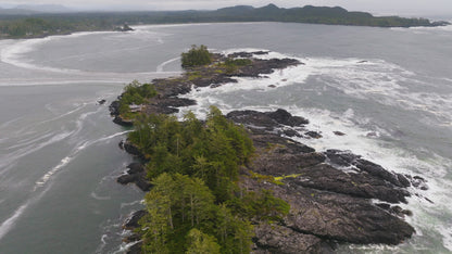 Waves Crashing on Rocks in Tofino 3