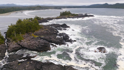 Waves Crashing on Rocks in Tofino 3